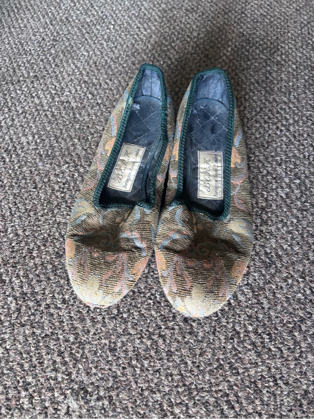 Vintage 60s Handmade Woven Tapestry Slip-On Flats in Floral Green and Brown